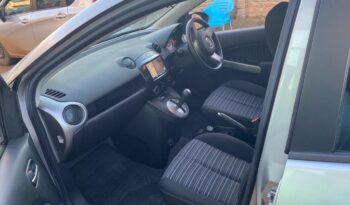 
										MAZDA DEMIO full									