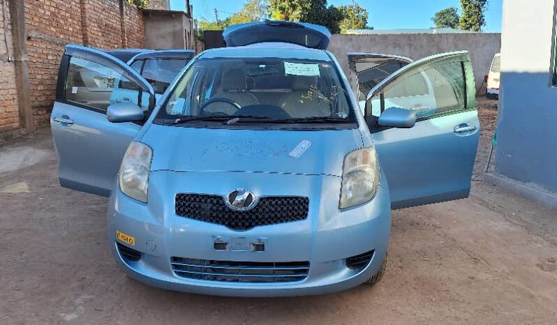 
								TOYOTA VITZ full									
