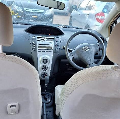 
								TOYOTA VITZ full									