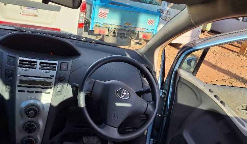 
								TOYOTA VITZ full									