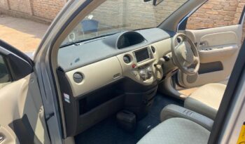 
										TOYOTA SIENTA full									