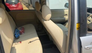 
										TOYOTA SIENTA full									