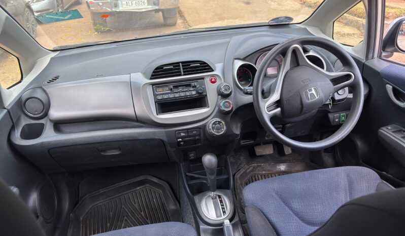 
								HONDA FIT full									