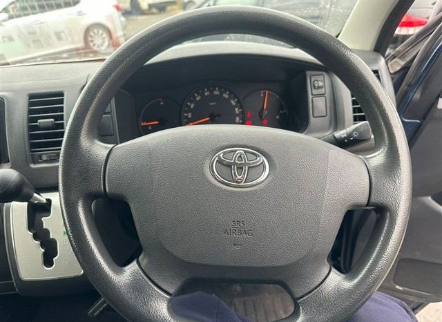
								TOYOTA HAICE full									