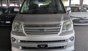 
										TOYOTA NOAH full									